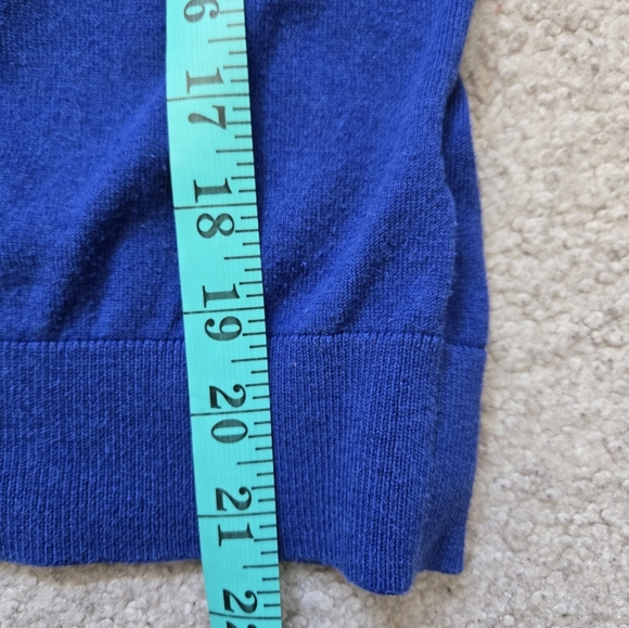 Banana Republic Factory Blue Cotton Sweater with Pink Heart Detail. Size XS - Picture 11 of 11